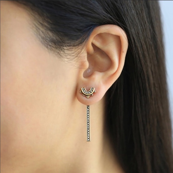 Jewelry - ⬇️Vertical bar front and back earrings